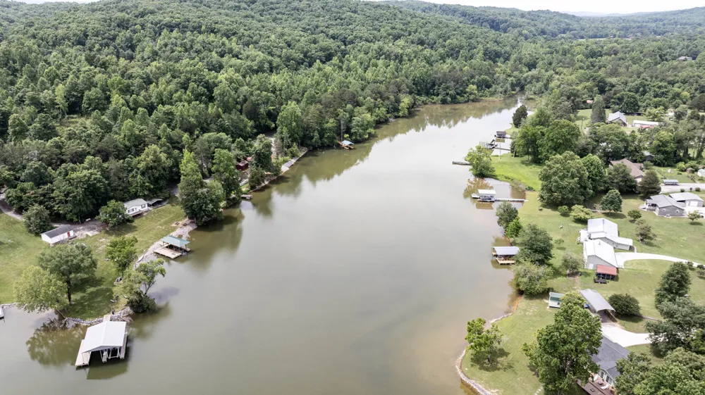 246 Howell Drive Spring City, TN 37381