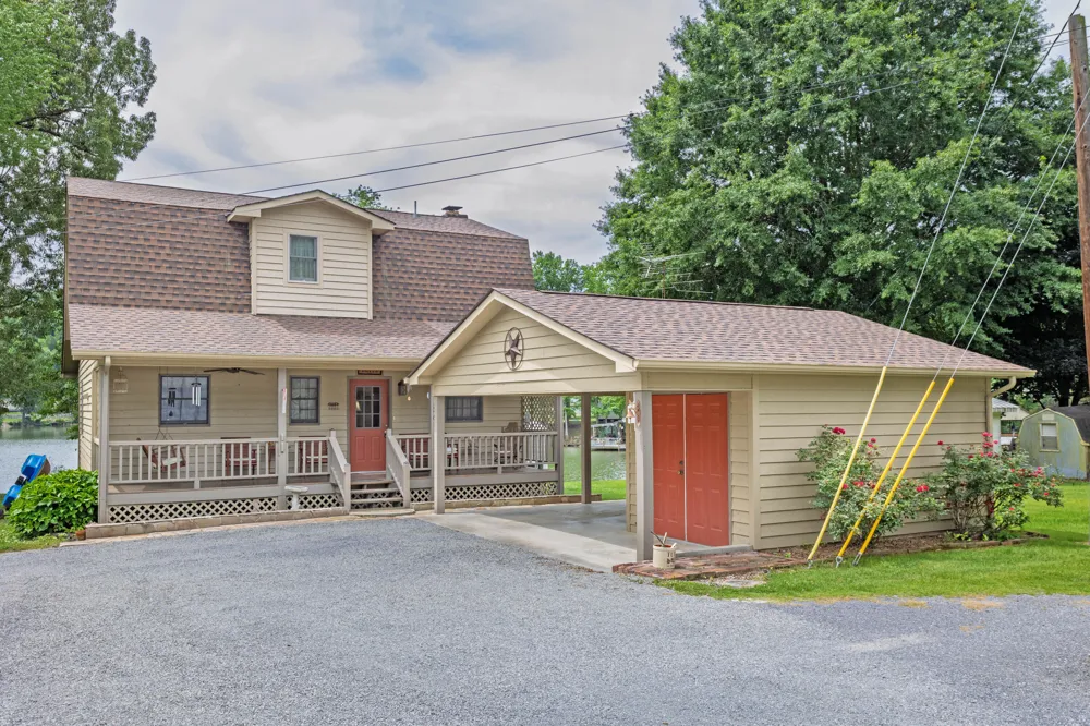 246 Howell Drive Spring City, TN 37381