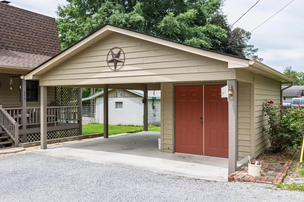 246 Howell Drive Spring City, TN 37381