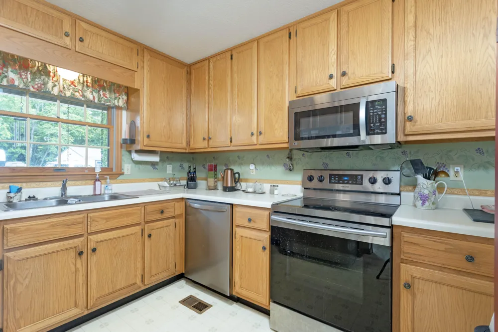 246 Howell Drive Spring City, TN 37381