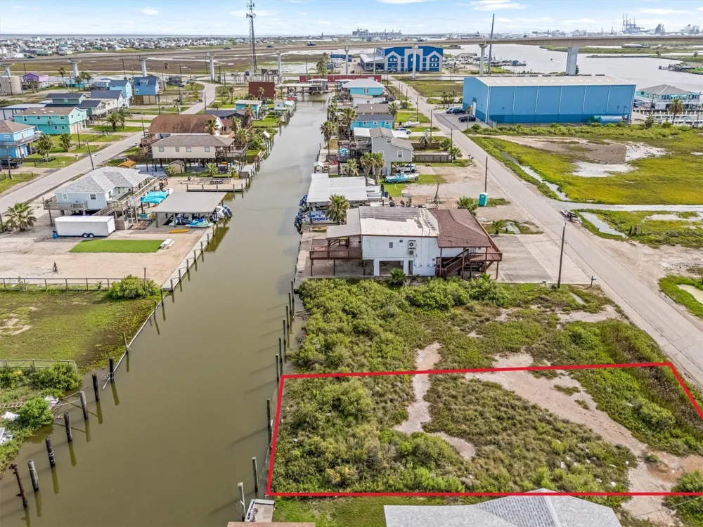 3 Shark Lane Surfside Beach, TX 77541