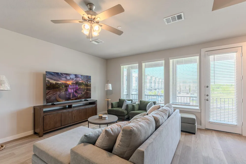 494 S Centro Circle #A Shenandoah, TX 77385