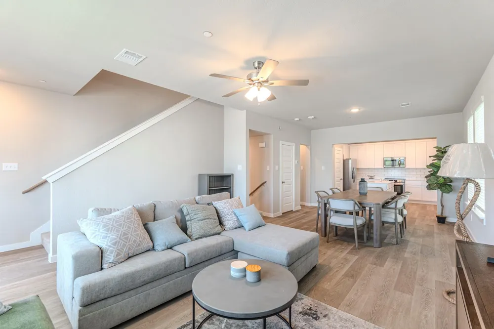 494 S Centro Circle #A Shenandoah, TX 77385