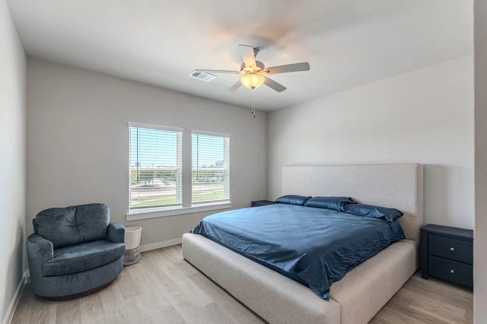 494 S Centro Circle #A Shenandoah, TX 77385