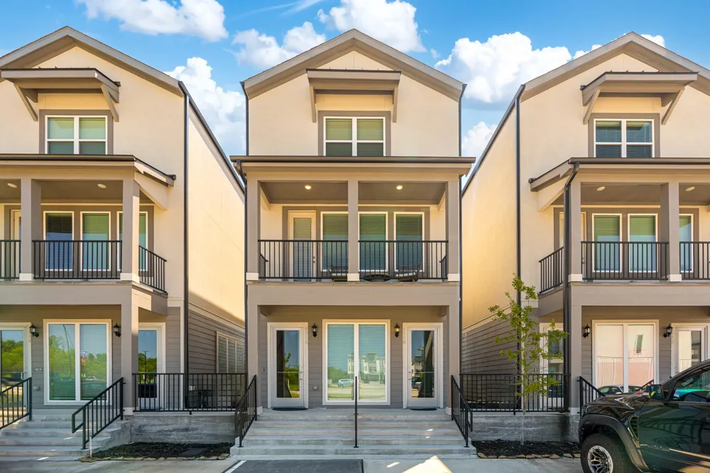 494 S Centro Circle #A Shenandoah, TX 77385