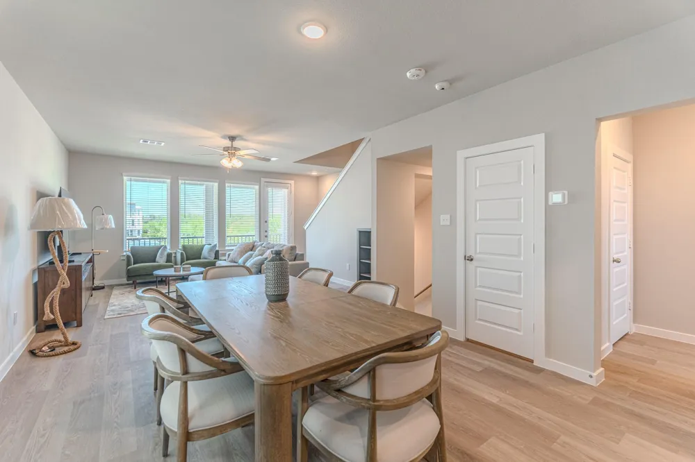 494 S Centro Circle #A Shenandoah, TX 77385