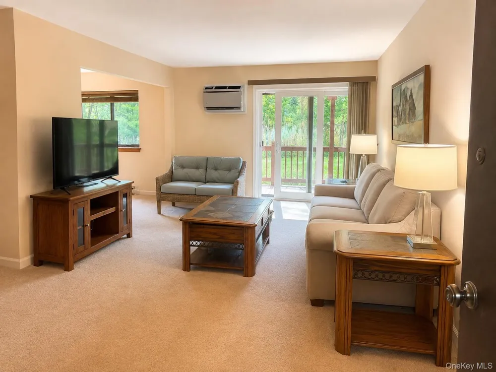 379 Richard Court Pomona, NY 10970