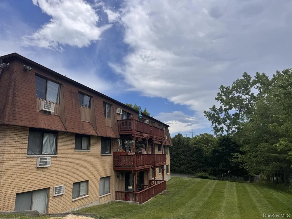 379 Richard Court Pomona, NY 10970