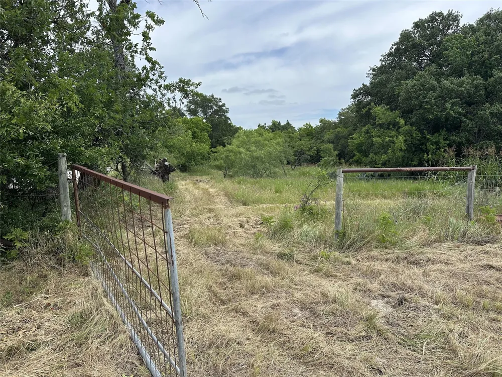 7301 Cr 321 Blanket, TX 76432