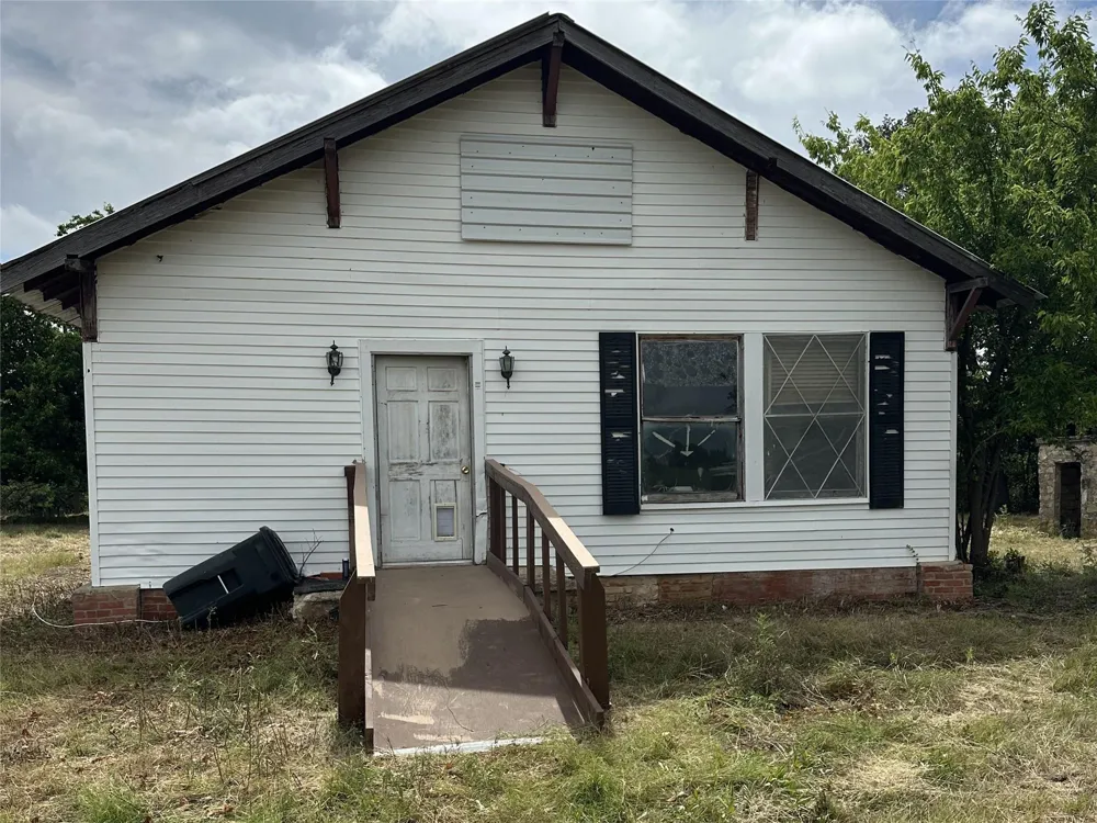 7301 Cr 321 Blanket, TX 76432
