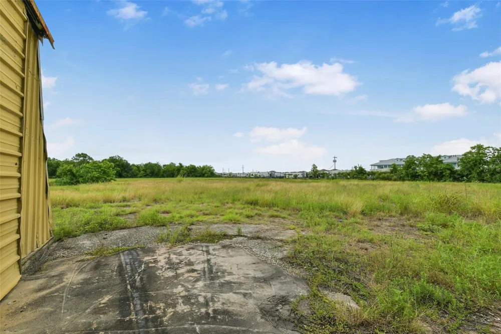 4011 Fm 2004 Road La Marque, TX 77568