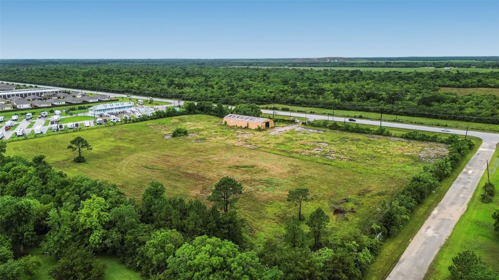 4011 Fm 2004 Road La Marque, TX 77568