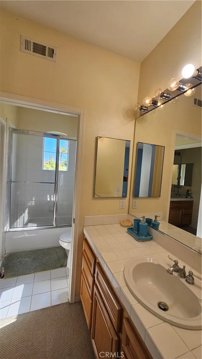 7317 Dunbarton Los Angeles, CA 90045