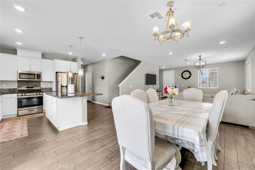 1059 Little Leaf Calimesa, CA 92320