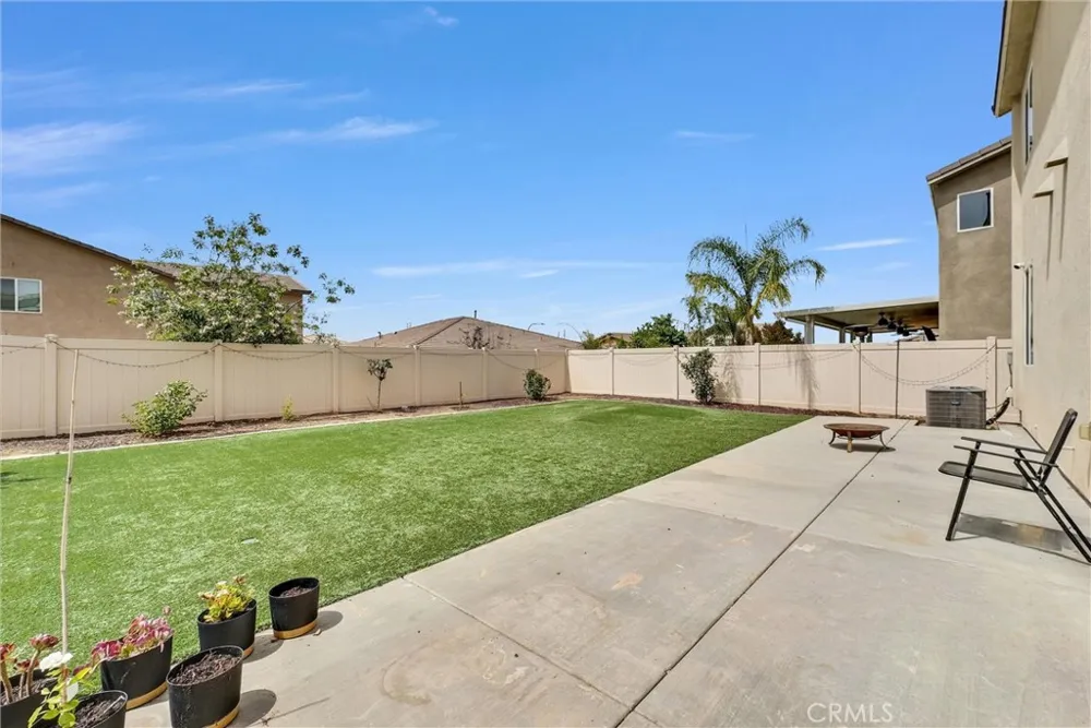 1059 Little Leaf Calimesa, CA 92320