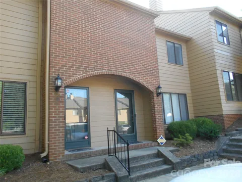 407 E Broad Street #C3
