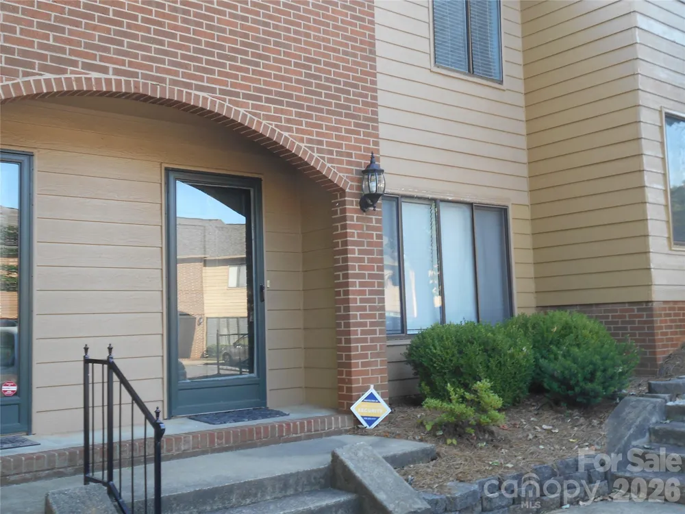 407 E Broad Street #C3 Statesville, NC 28677
