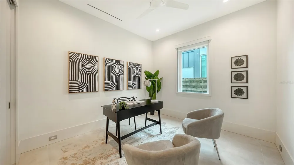 2138 HAWTHORNE STREET Sarasota, FL 34239
