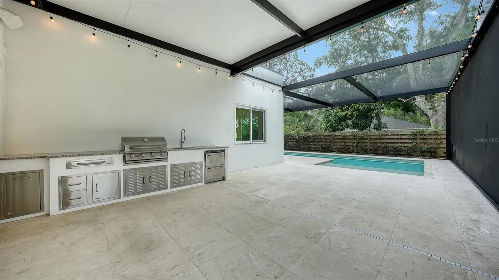 2138 HAWTHORNE STREET Sarasota, FL 34239