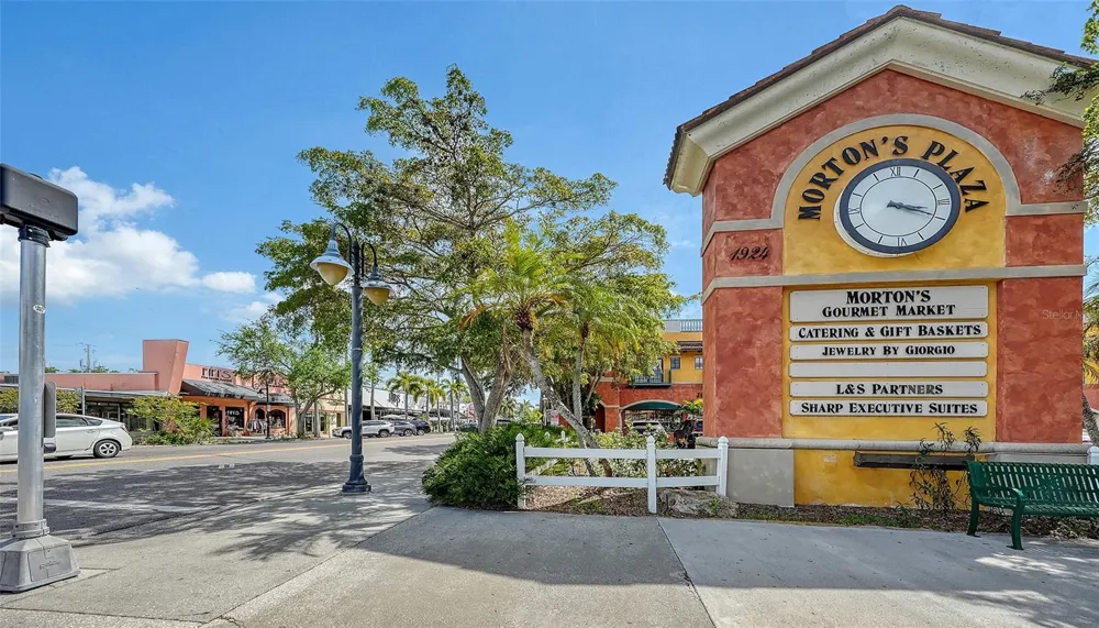 2138 HAWTHORNE STREET Sarasota, FL 34239