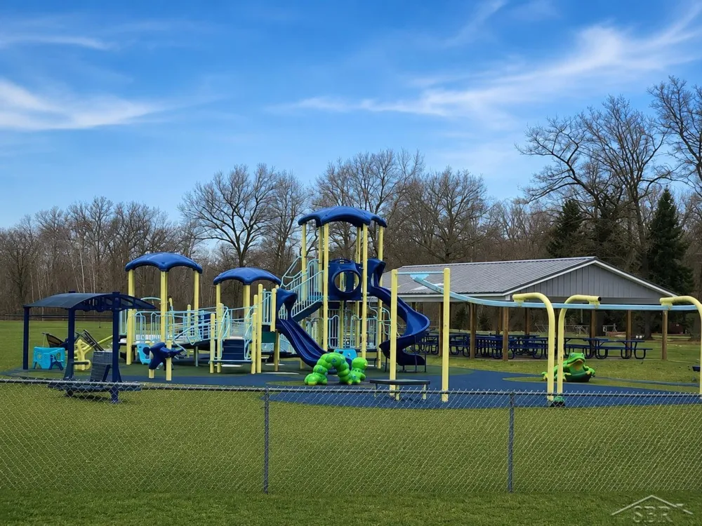 219 S Nine Mile Road Lee Township, MI 48640
