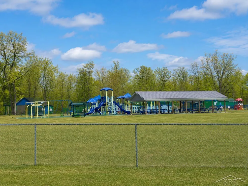 219 S Nine Mile Road Lee Township, MI 48640