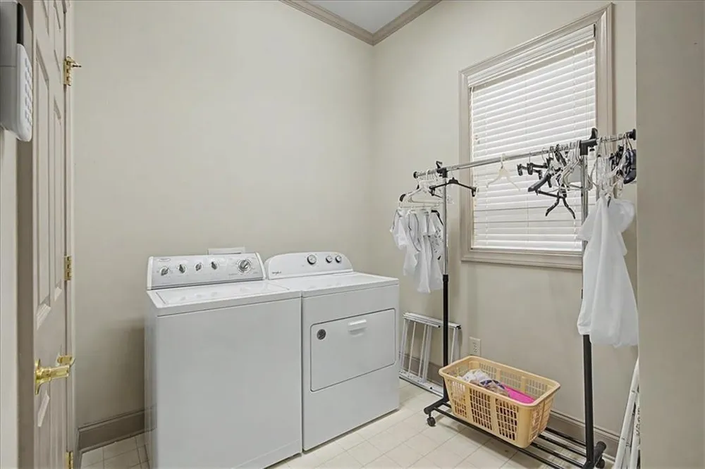 526 Mount Park Drive Powder Springs, GA 30127