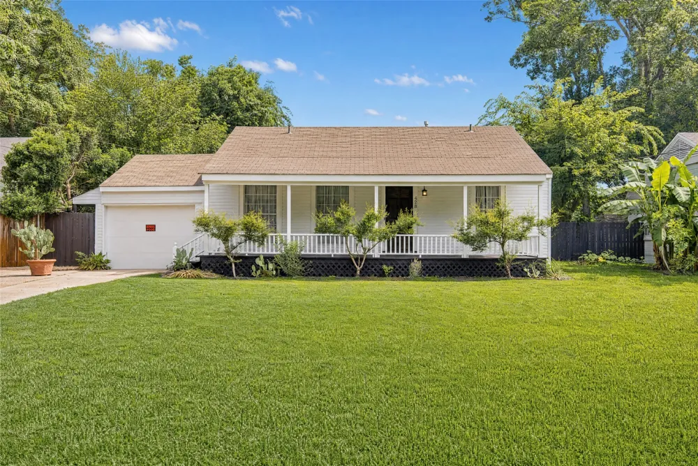428 Albany Avenue Shreveport, LA 71105