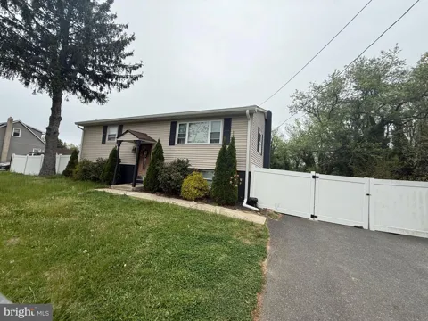 35 LONGVIEW DR
