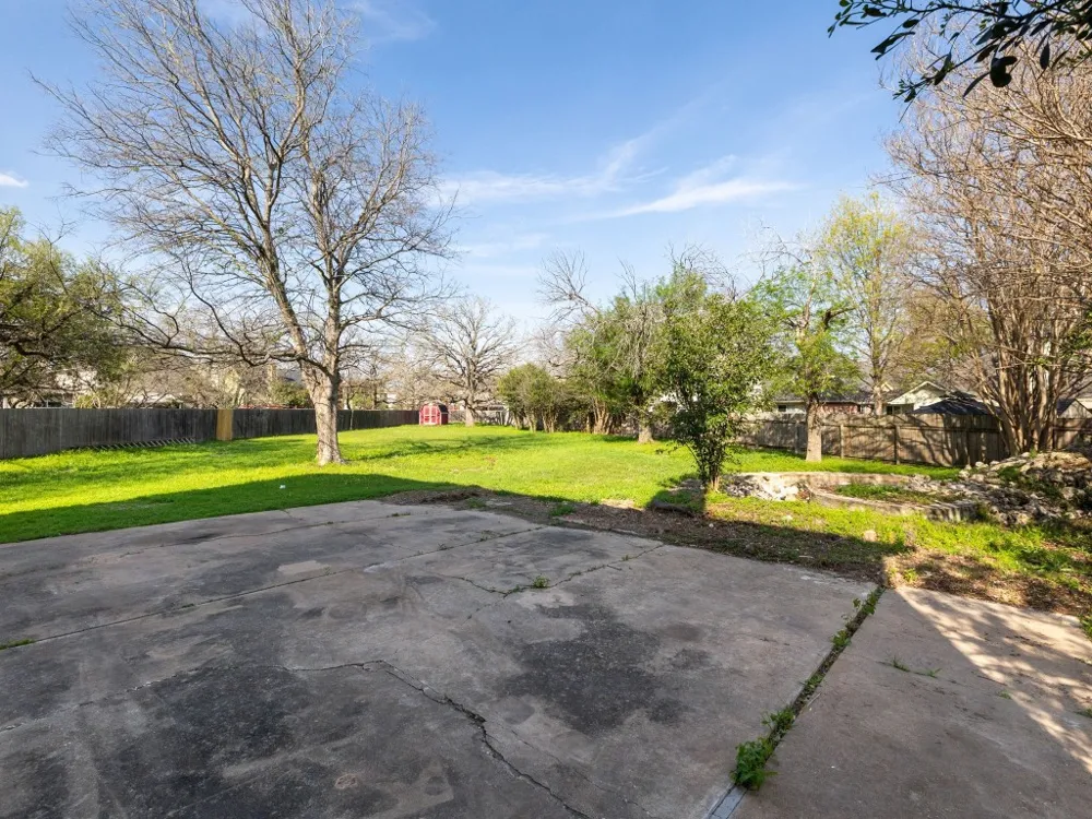 1805 White Oak Cove Round Rock, TX 78681