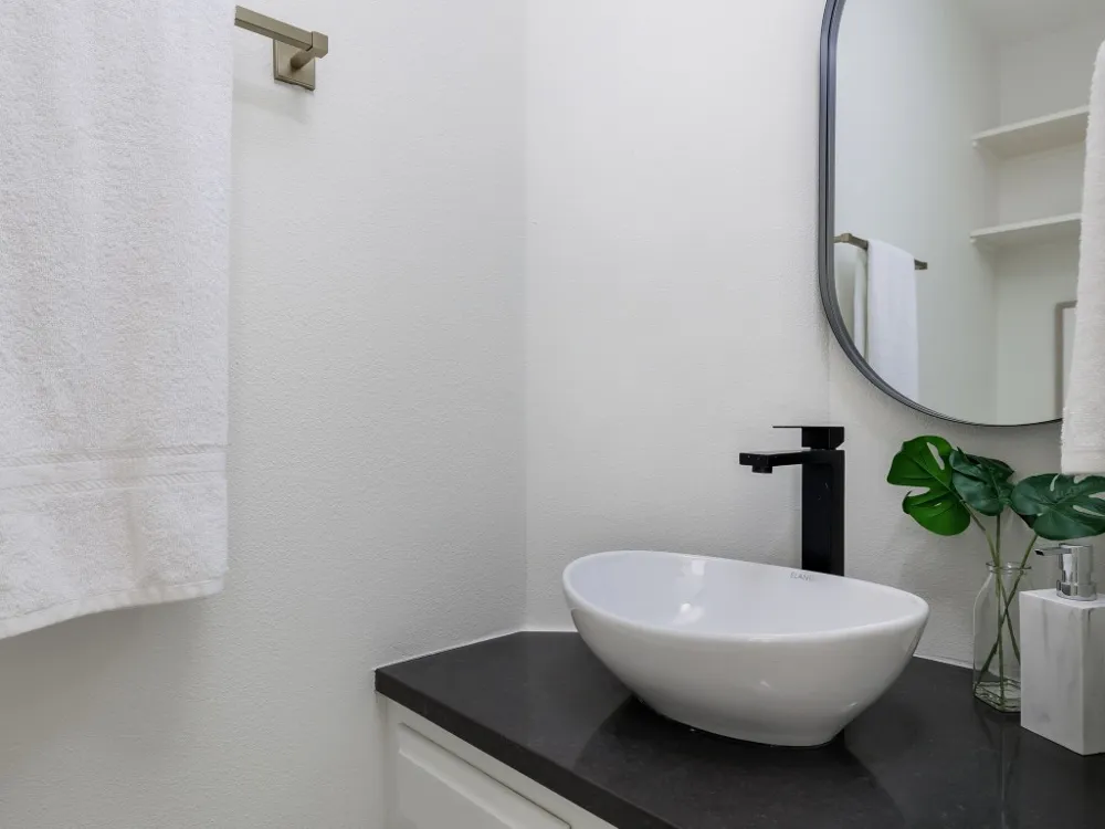 1805 White Oak Cove Round Rock, TX 78681
