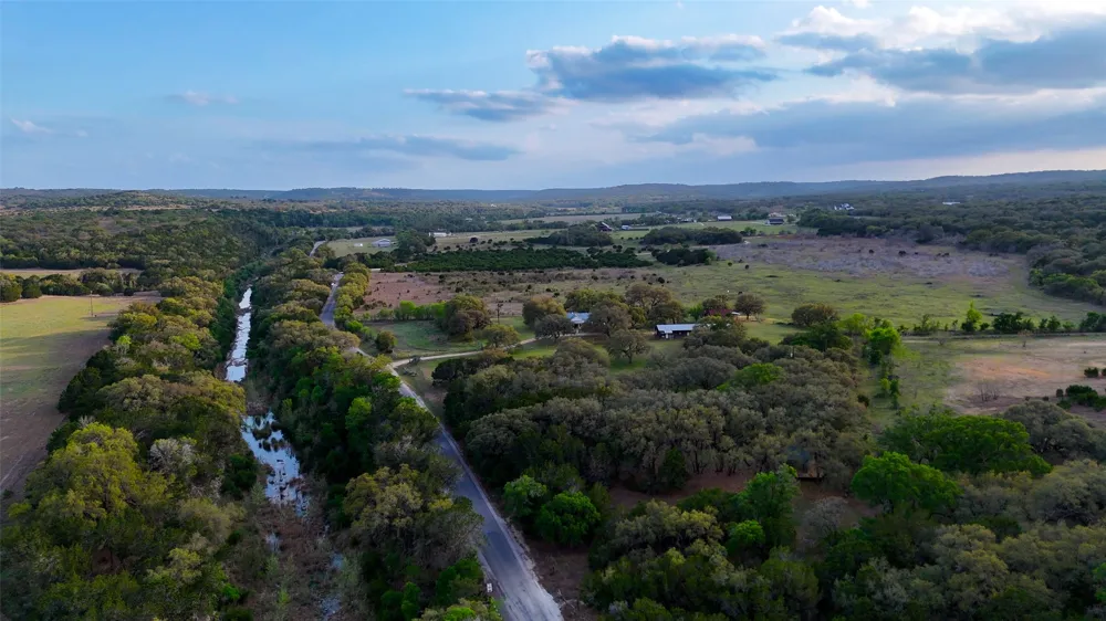 1294 Crabapple Road Blanco, TX 78606