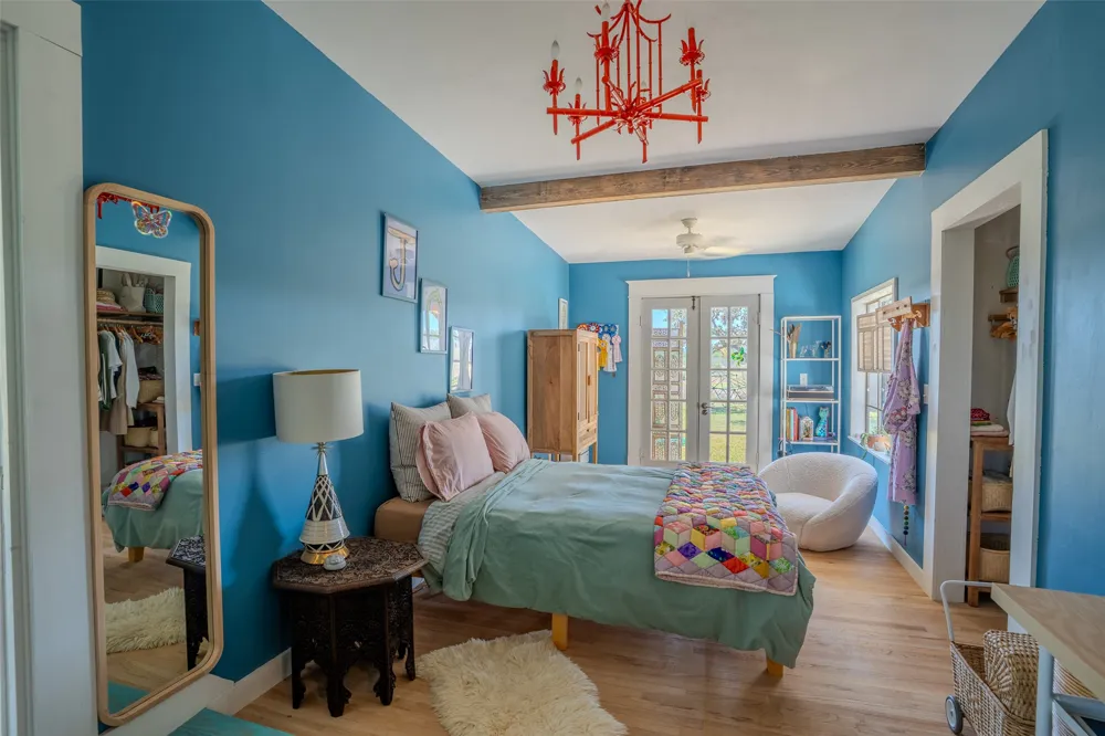 1294 Crabapple Road Blanco, TX 78606
