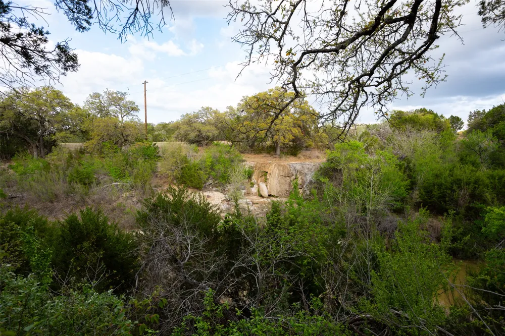 1294 Crabapple Road Blanco, TX 78606