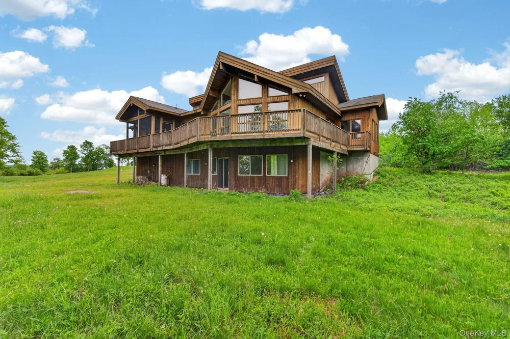 81 Pond Drive Livingston Manor, NY 12768