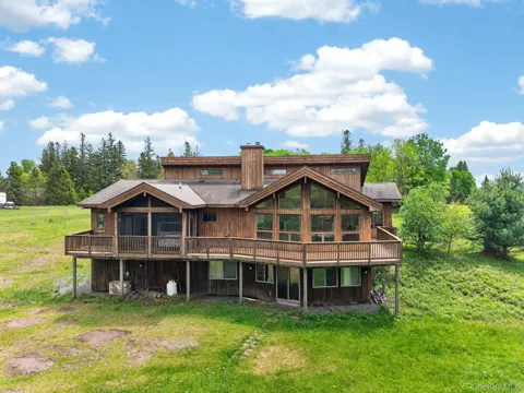 81 Pond Drive