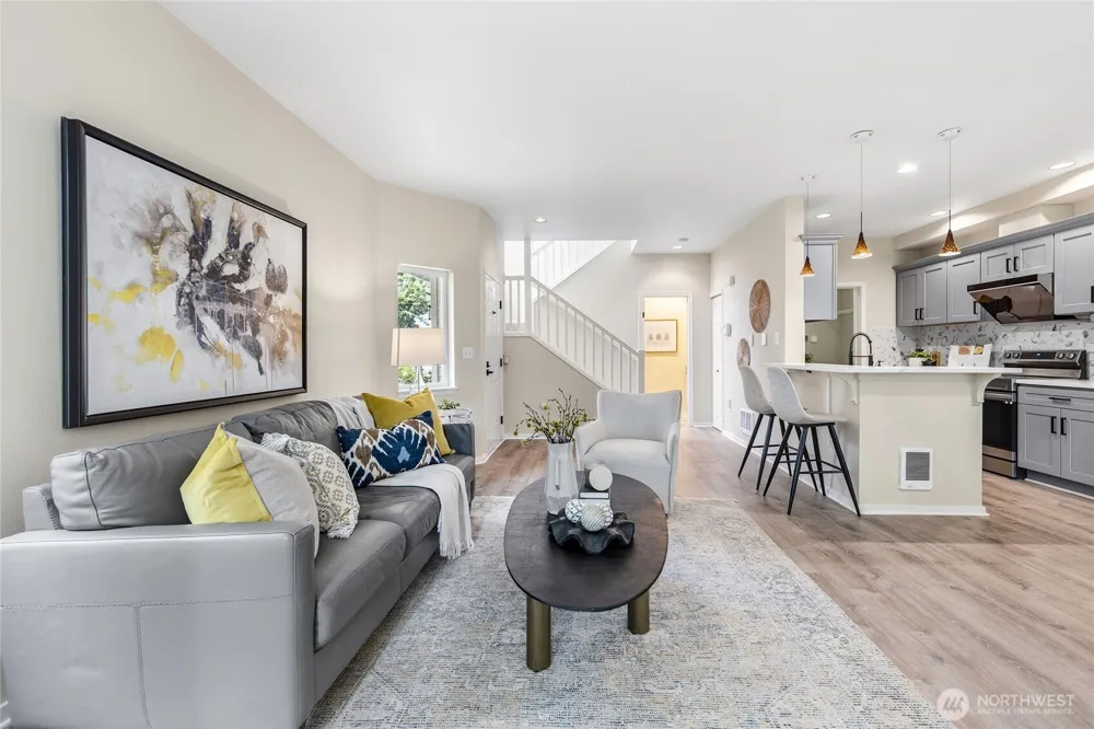 12541 NE 7th Place Bellevue, WA 98005