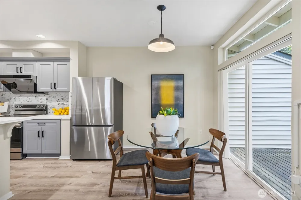12541 NE 7th Place Bellevue, WA 98005