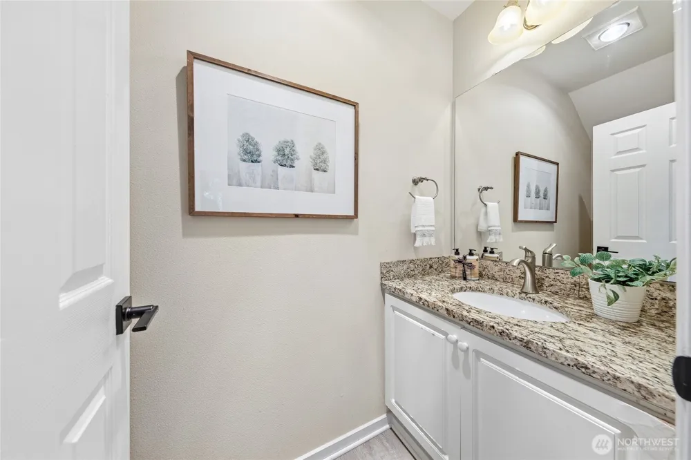 12541 NE 7th Place Bellevue, WA 98005