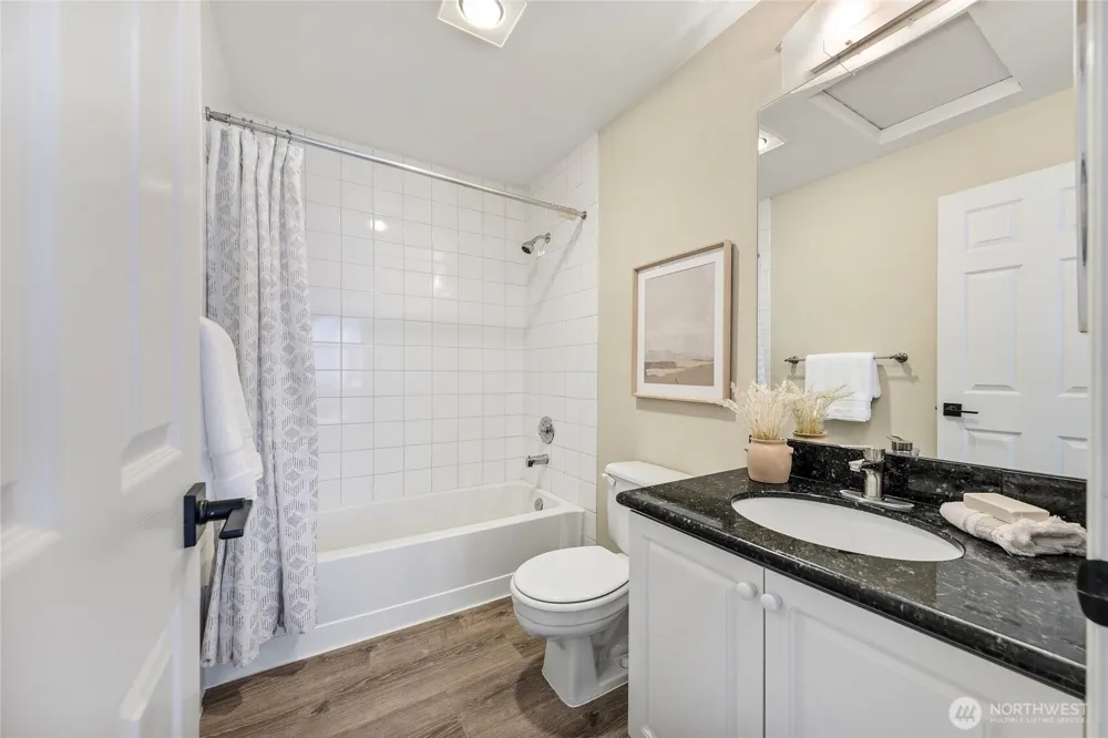 12541 NE 7th Place Bellevue, WA 98005