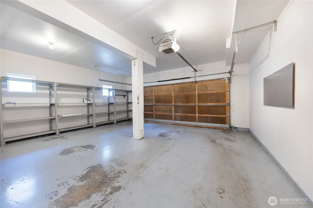 12541 NE 7th Place Bellevue, WA 98005