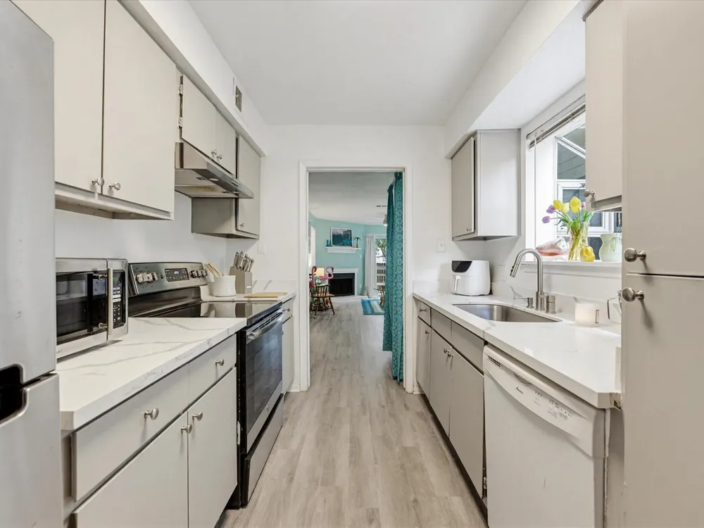 18800 Egret Bay Boulevard #1605 Webster, TX 77058