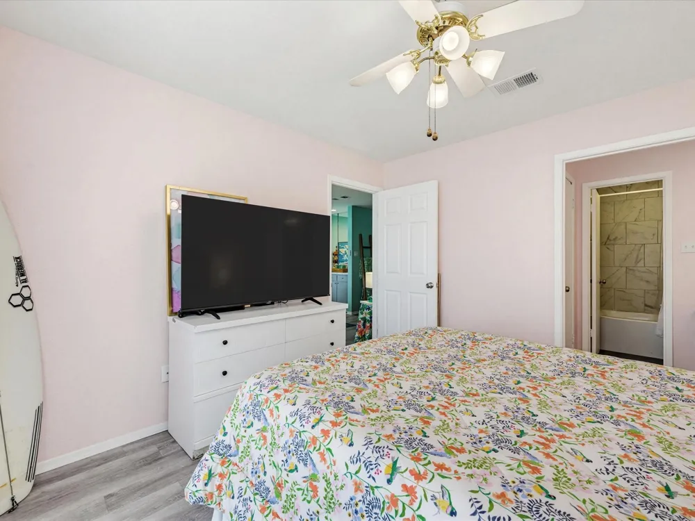 18800 Egret Bay Boulevard #1605 Webster, TX 77058