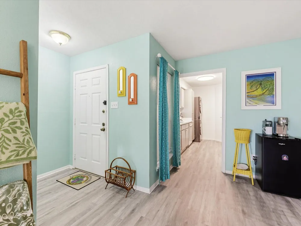 18800 Egret Bay Boulevard #1605 Webster, TX 77058
