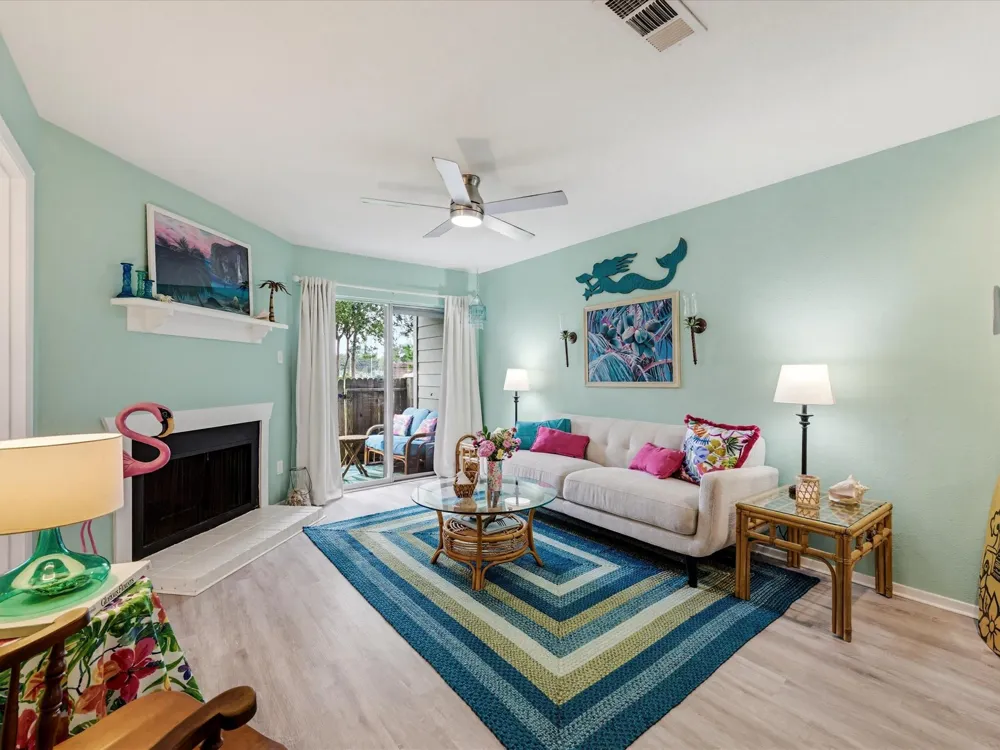 18800 Egret Bay Boulevard #1605 Webster, TX 77058