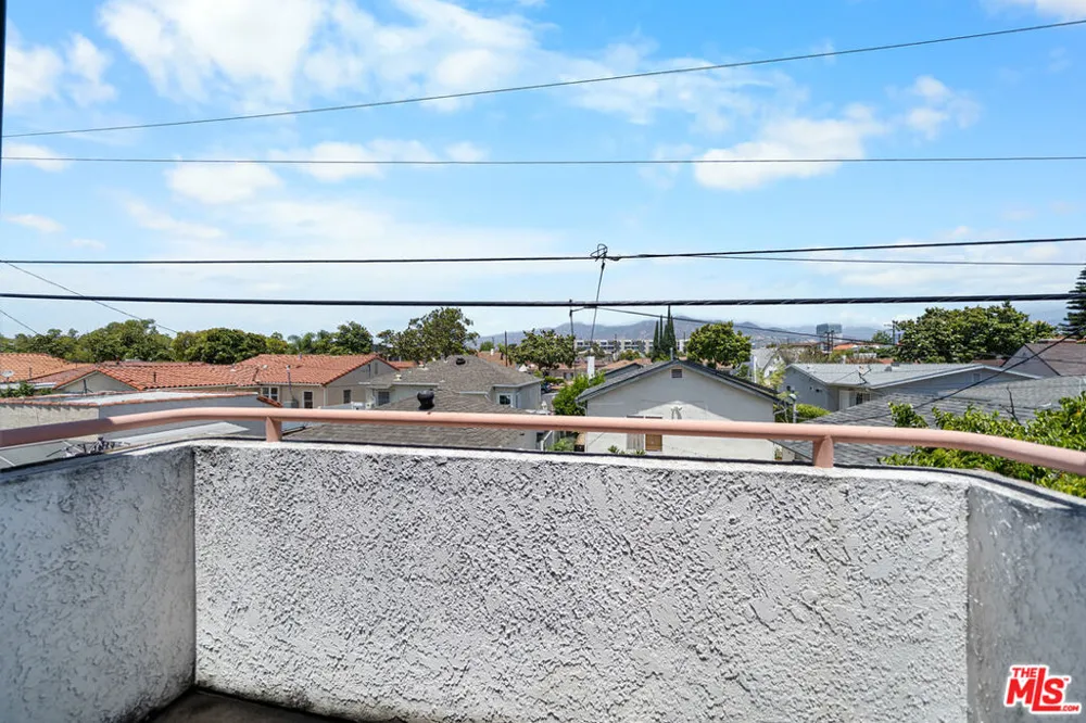 527 W Harvard Street #4 Glendale, CA 91204