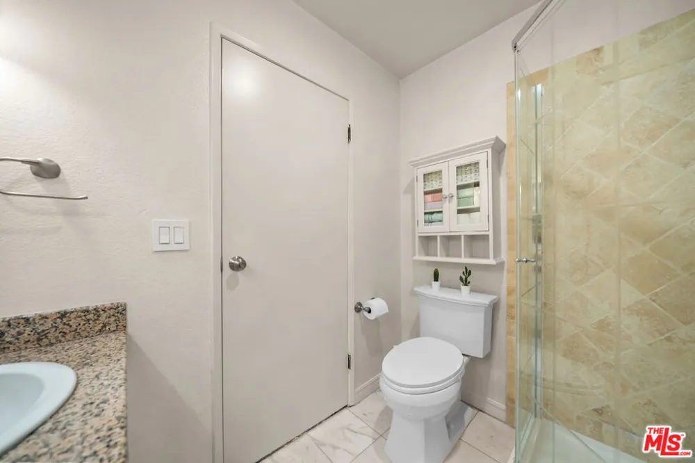 527 W Harvard Street #4 Glendale, CA 91204