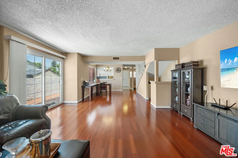 527 W Harvard Street #4 Glendale, CA 91204