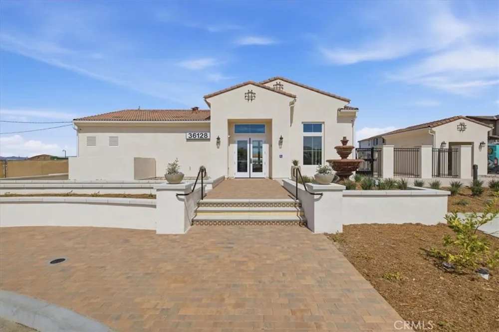 36137 Domingo Avenue #2003 Murrieta, CA 92563