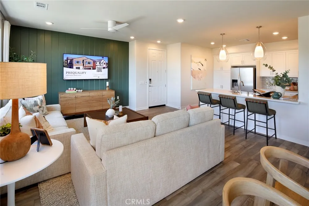 36137 Domingo Avenue #2002 Murrieta, CA 92563